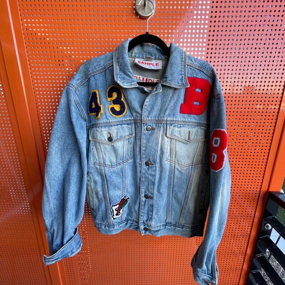 Oversized Vintage 1988 Rare Bugle Boy sample Jean jacket